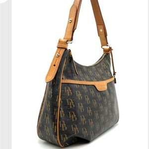 DOONEY & BOURKE ❤️Authentic Vintage 
Signature DB Shoulder Bag